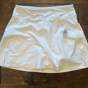 White old navy tennis skirt. Medium